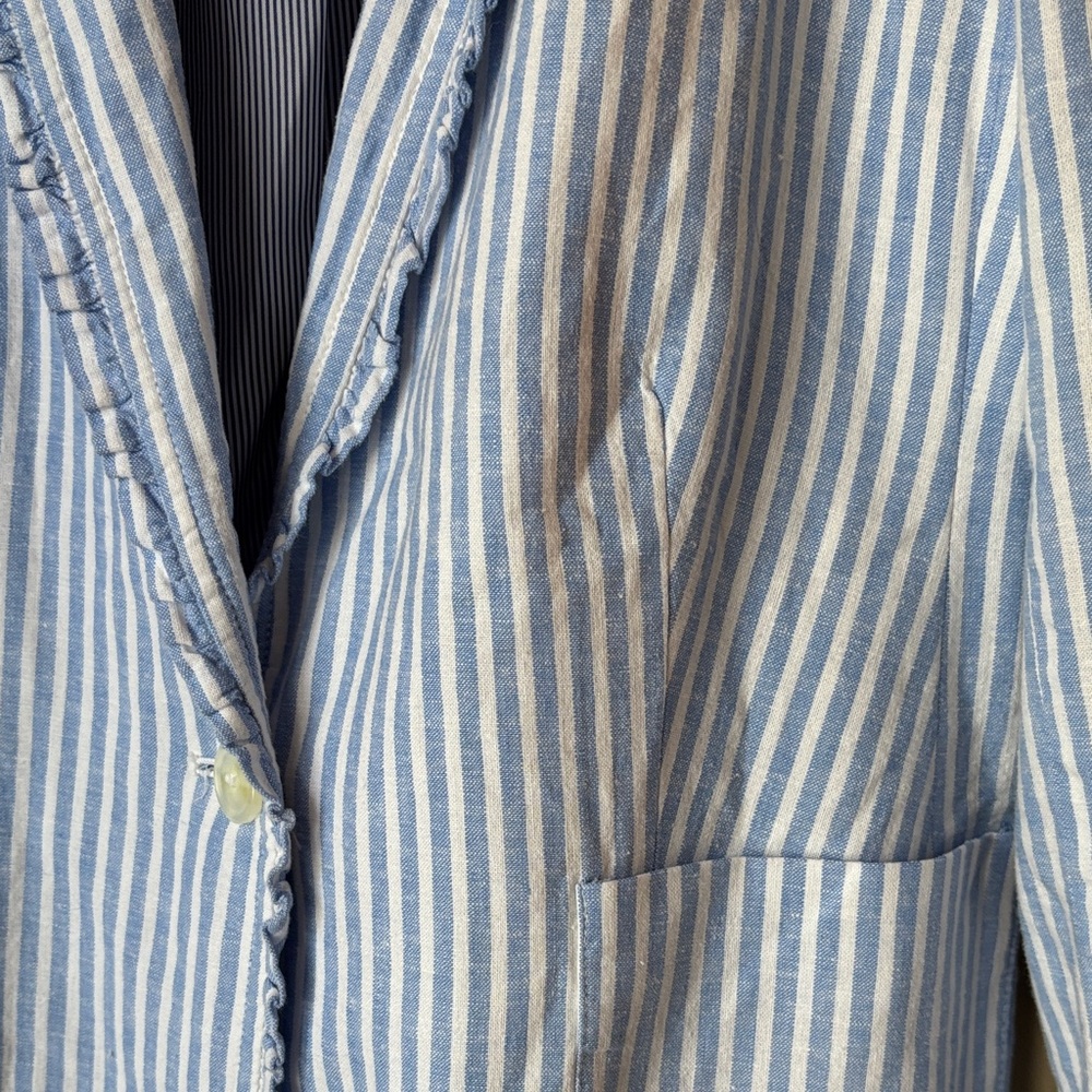 Crown & Ivy Women's Blue and White Striped Blazer NWT - Picture 13 of 13